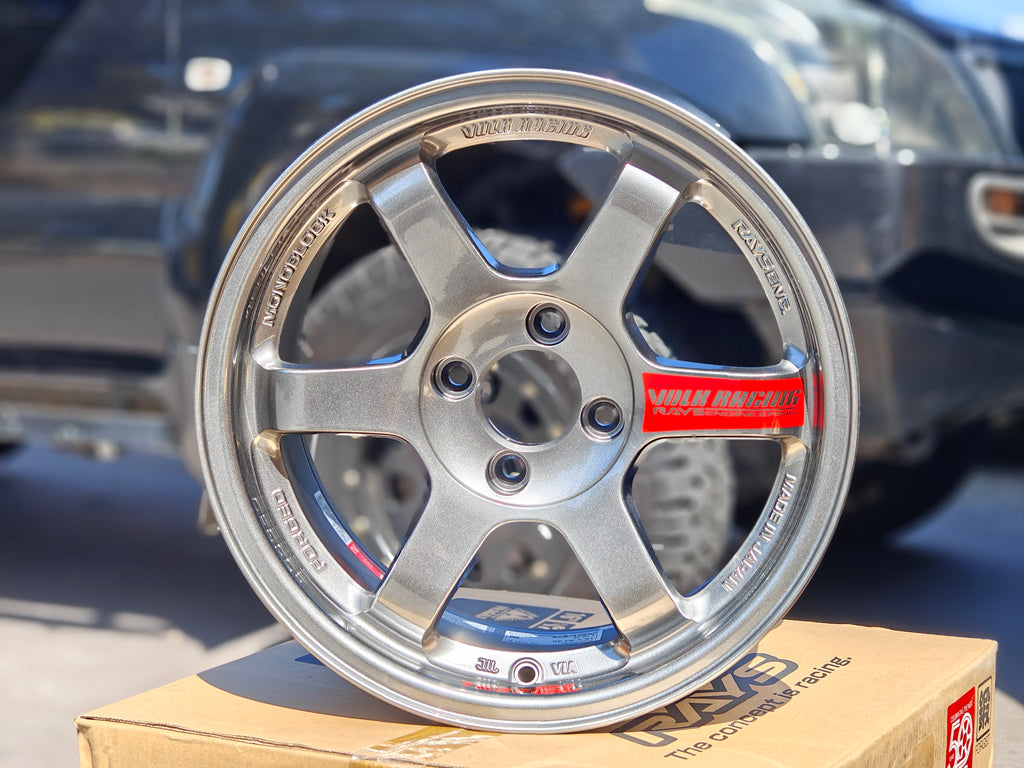 TE37SL - Fomula Sliver (FS) 15 inch 4X100