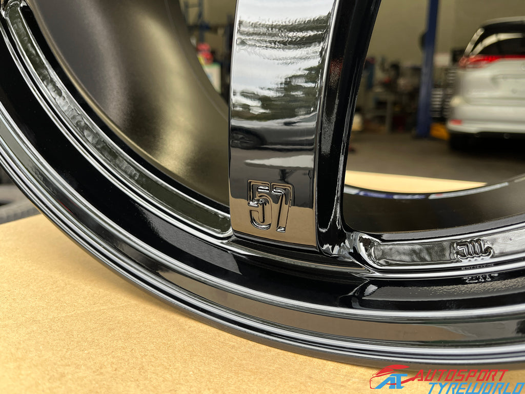 Rays Gram Light 57CR - Gloss Black