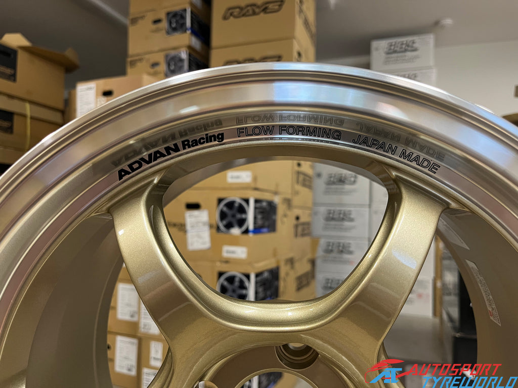 Advan RG-D2 - Machining and Champagne Gold (MCG)