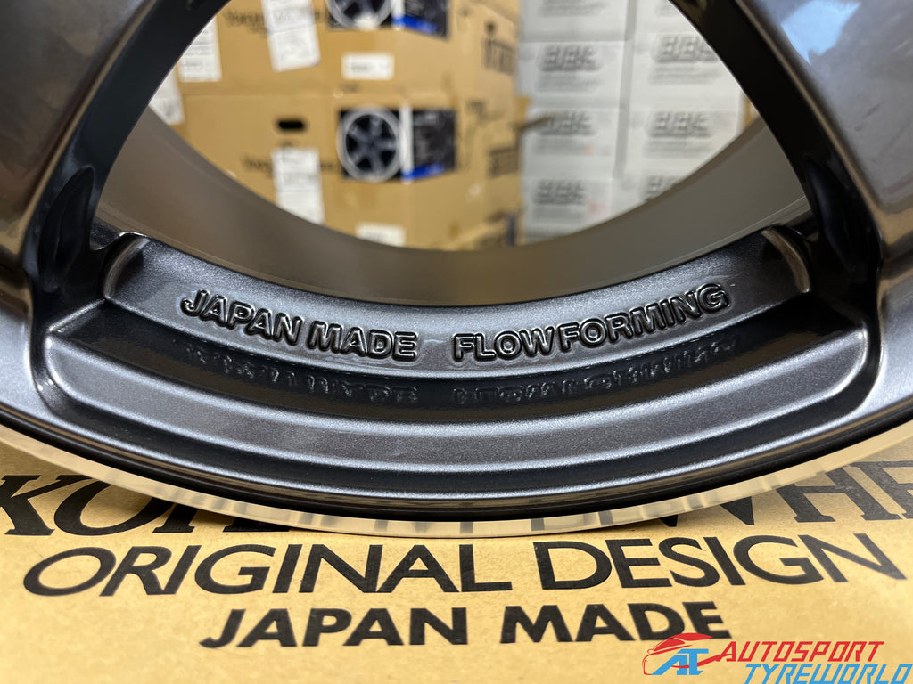 Advan TC-4 - Racing Gun Metallic and Ring (GMR) 15 Inch