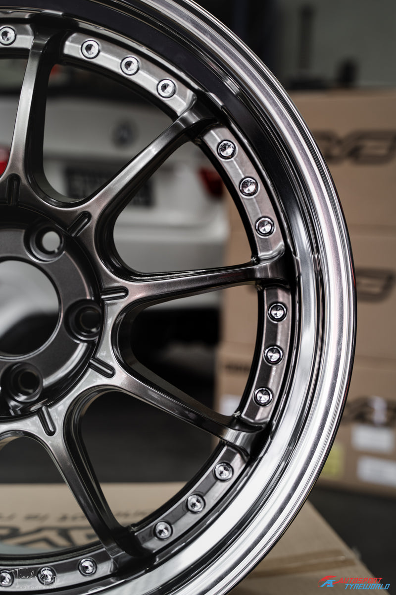 SSR Professor SP5 19-10.5J +30 PCD114.3 NR STEPRIM 深リム ゴールド