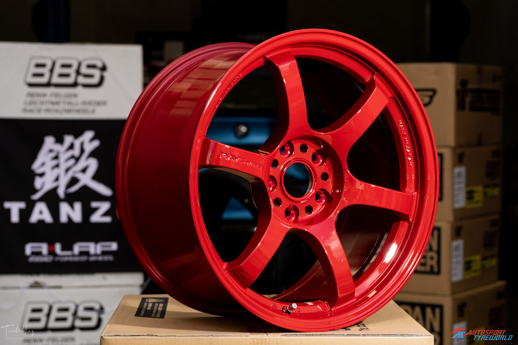 Rays Gram Light 57DR - Milano Red