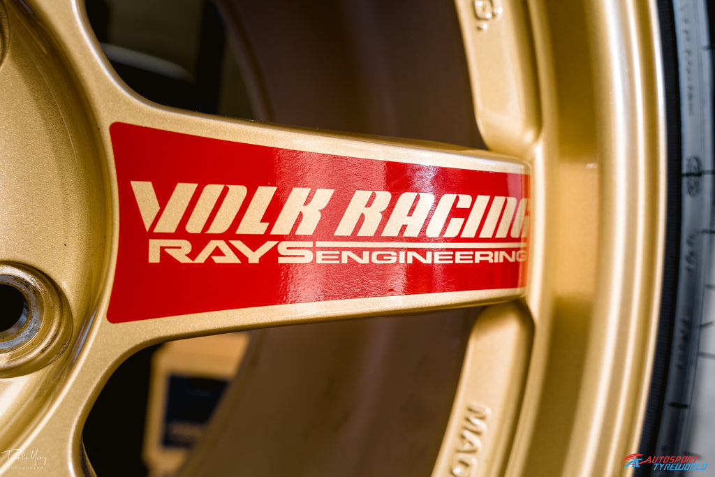 Rays Volk Racing TE37SL - 18X9.5, +45, 5X120 - Golden