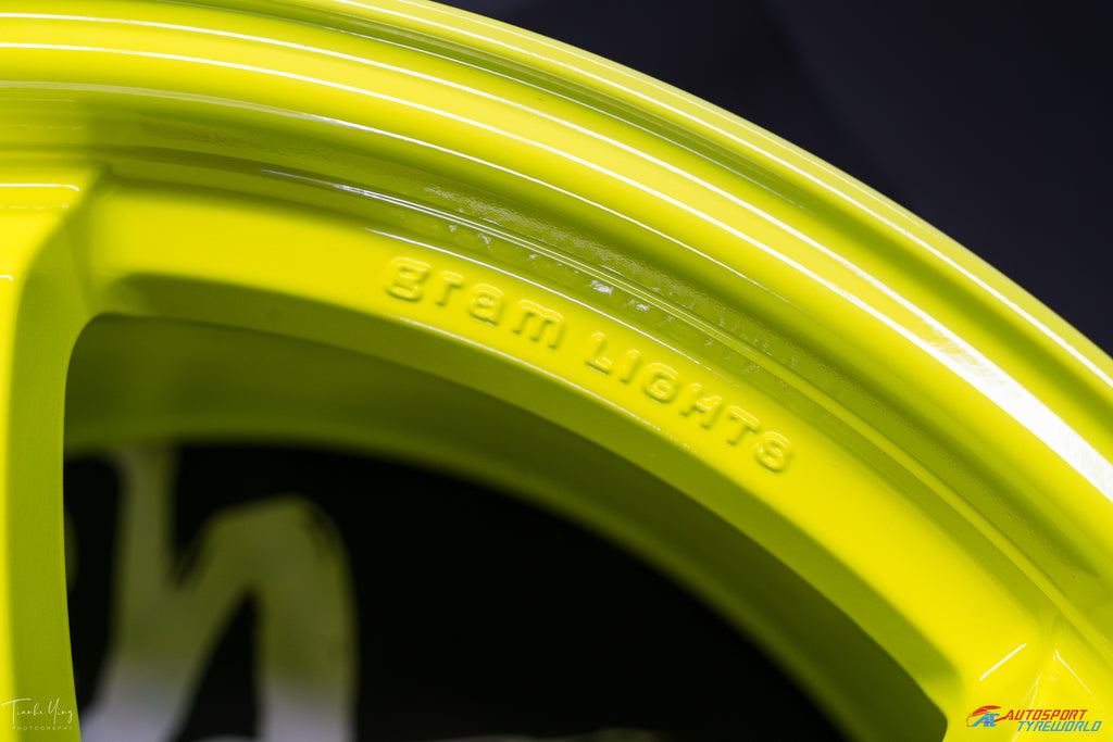 Rays Gram Light 57DR - Luminous Yellow