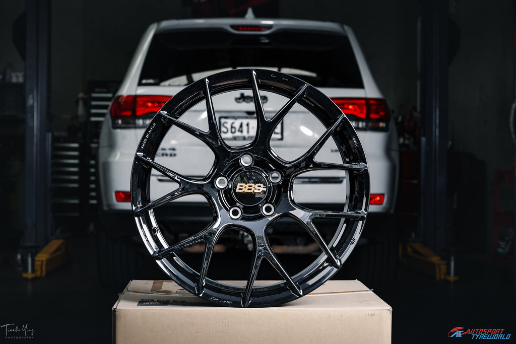 BBS RE-V7 - Gloss Black