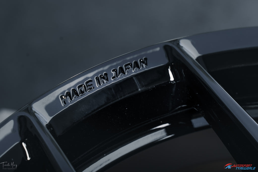 BBS RE-V7 - Gloss Black