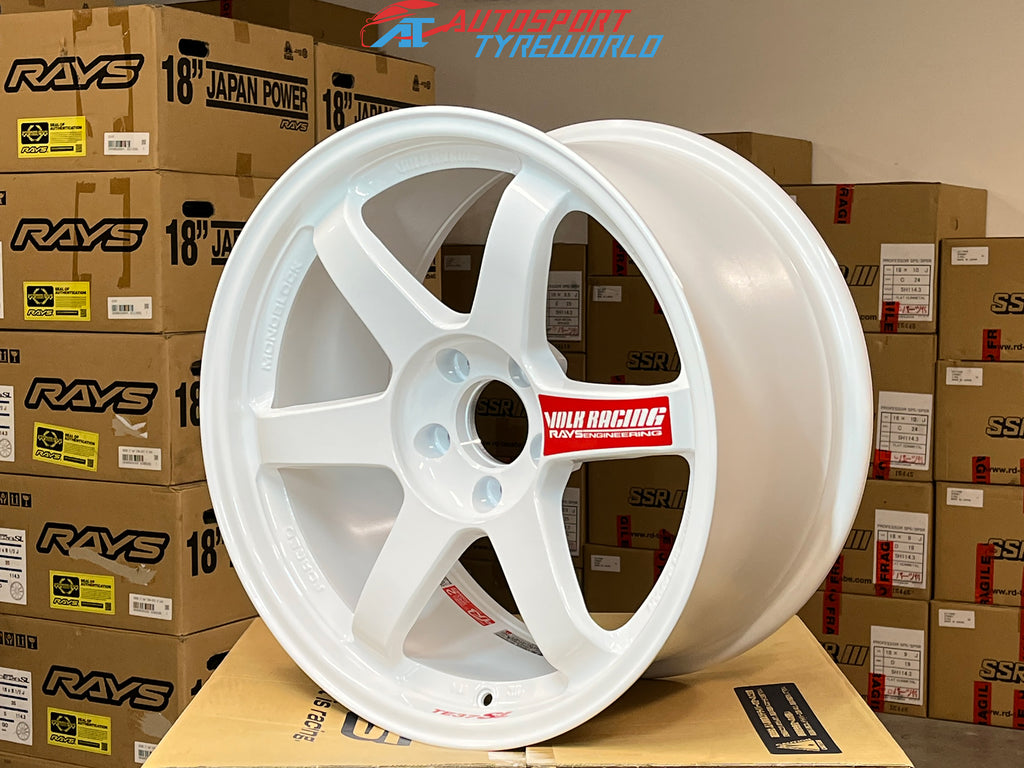 Rays Volk Racing TE37SL in Dash White (DW)