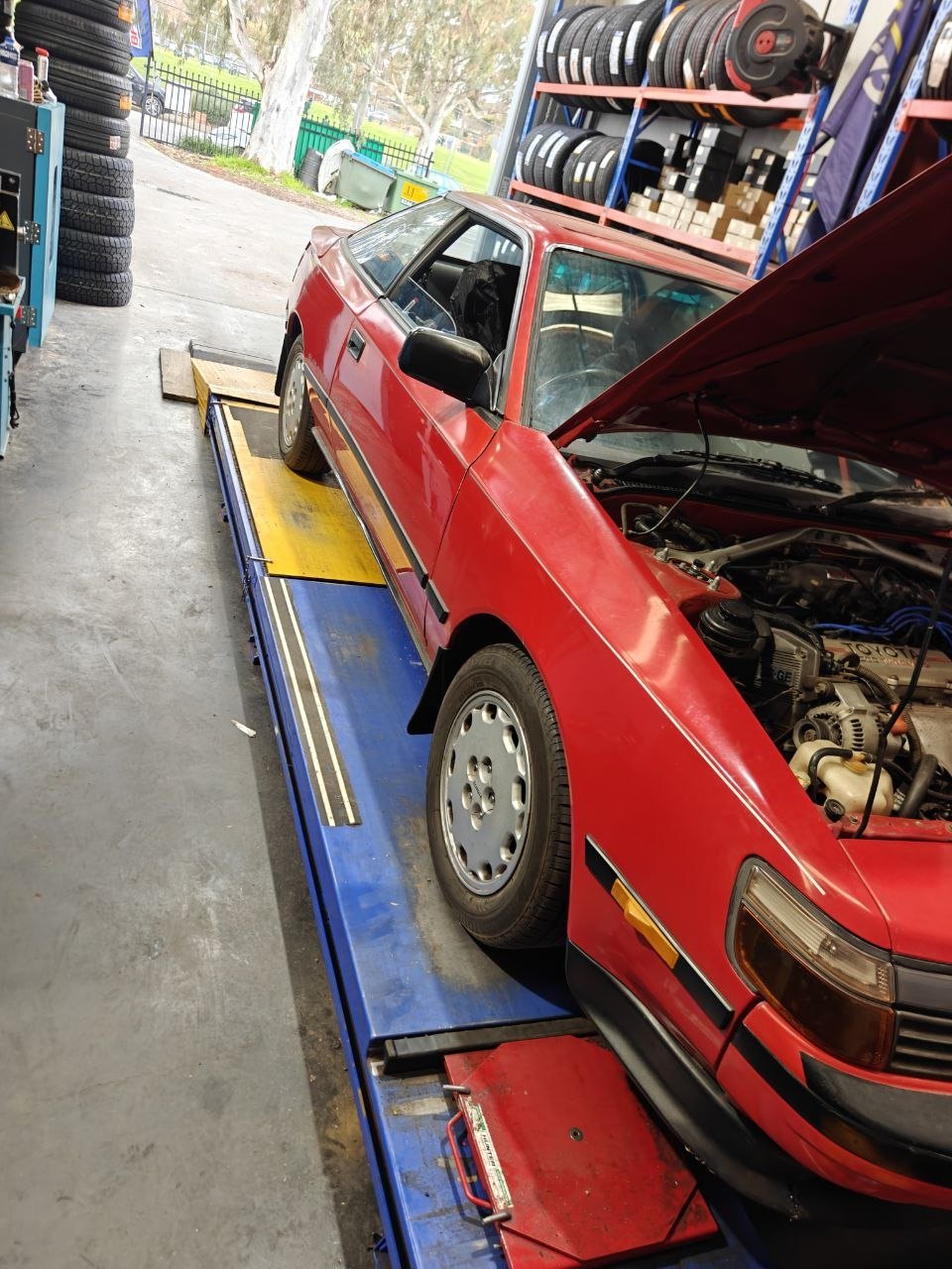 Adjustable Strut Top Camber Setup on a Toyota Celica SX ST162