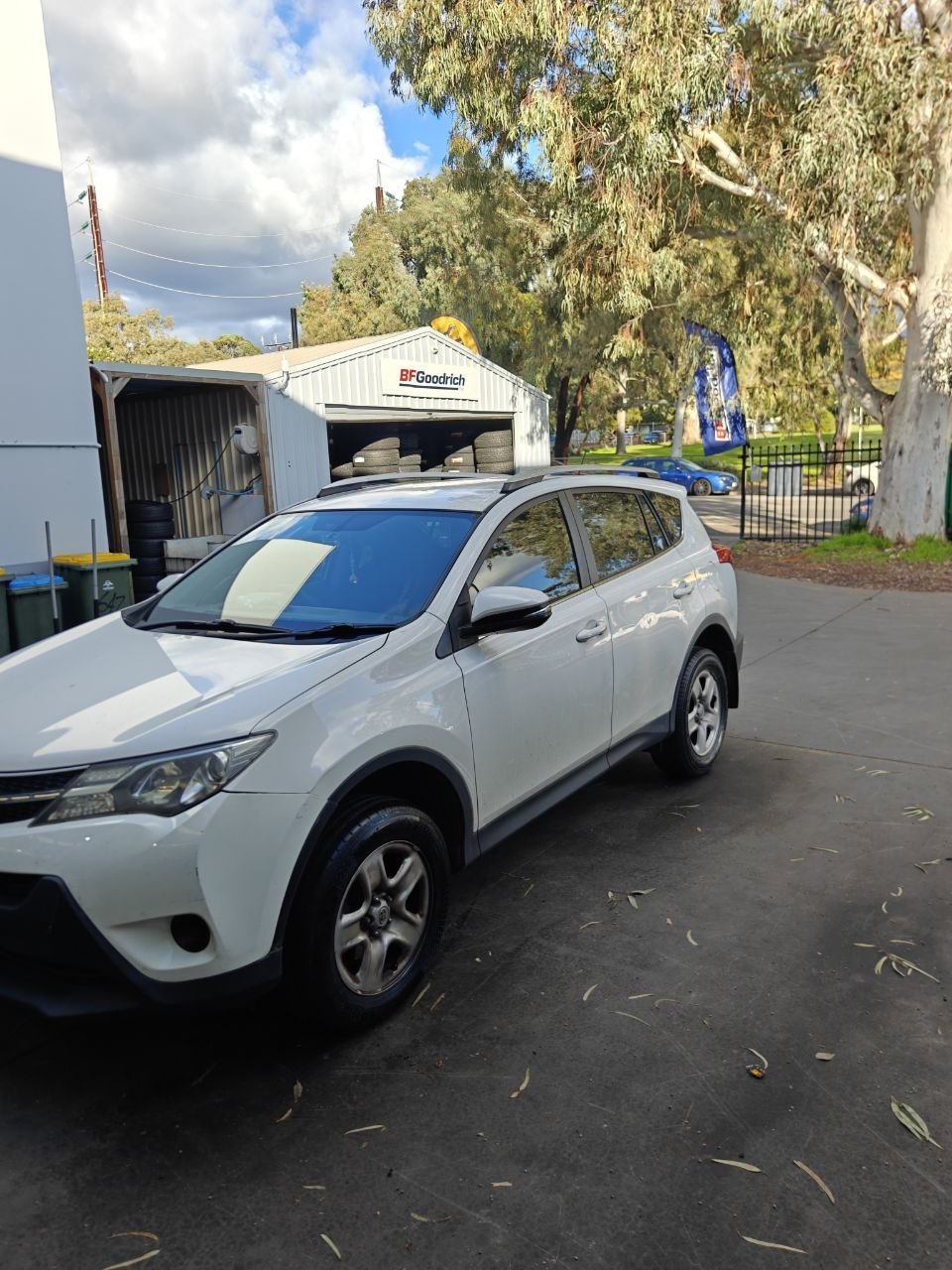 Toyota RAV4 Tyre Replacement Checklist: Continental UX7 and Alignment