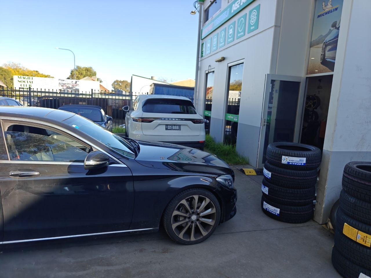 What SSR Means on Continental SportContact 5 Runflat Tyres for Mercedes