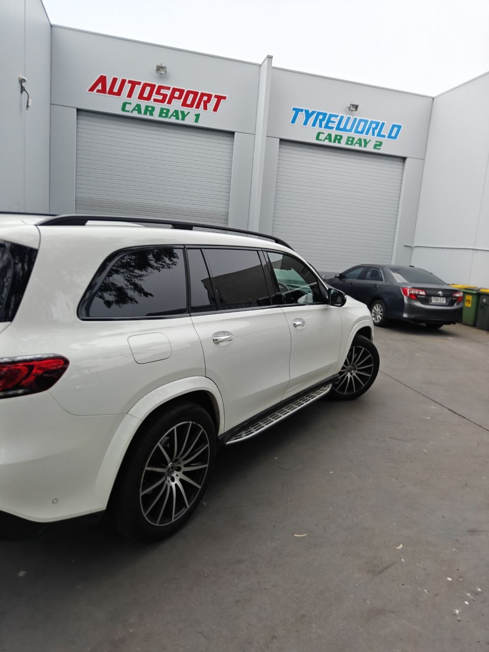 Continental ContiPremiumContact 6 MO-S for Mercedes-Benz GLS 400 d SUVs