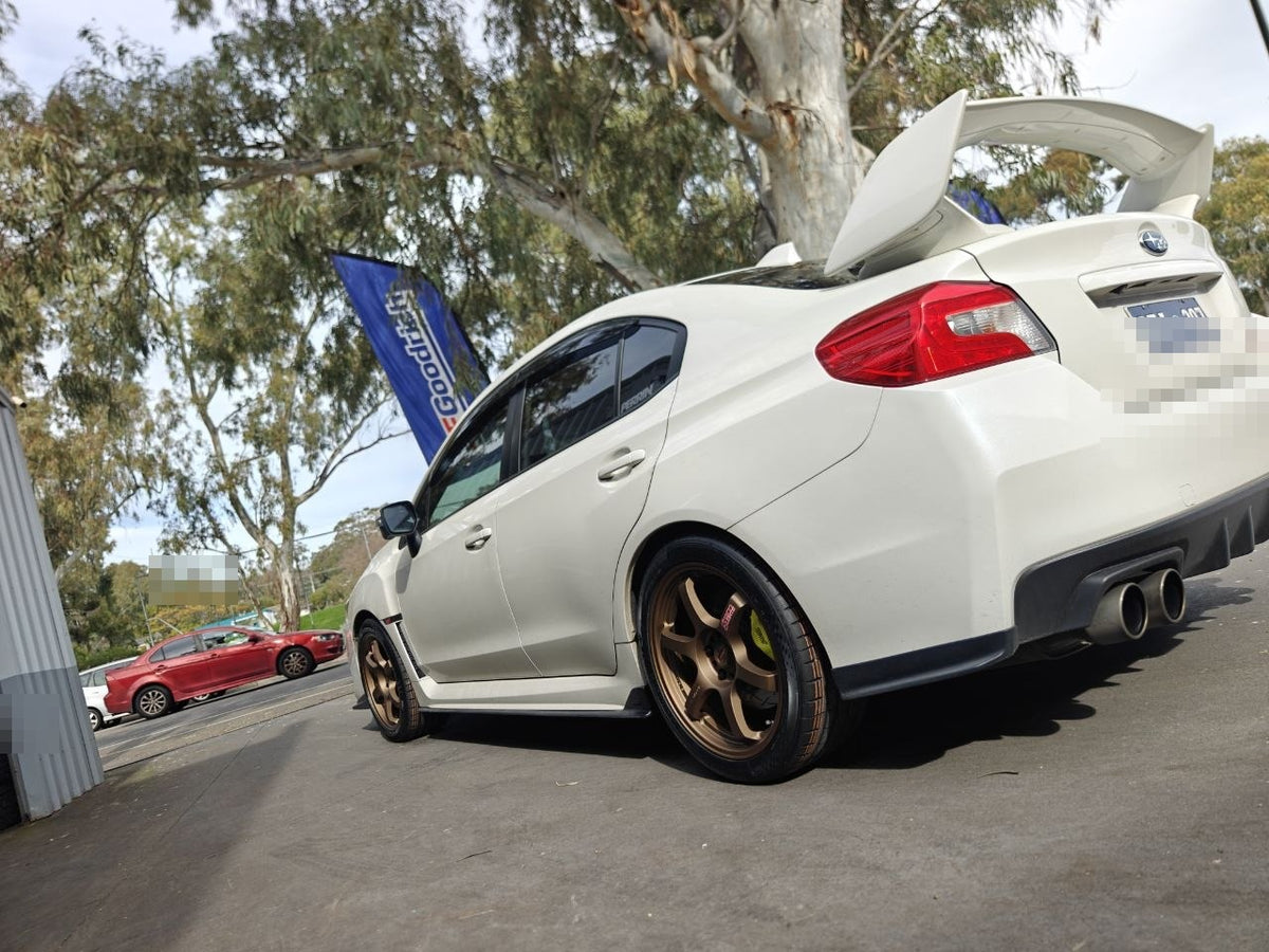 Subaru WRX STI Wheel Offset Guide: 18x8.5 +37 RAYS 57DR