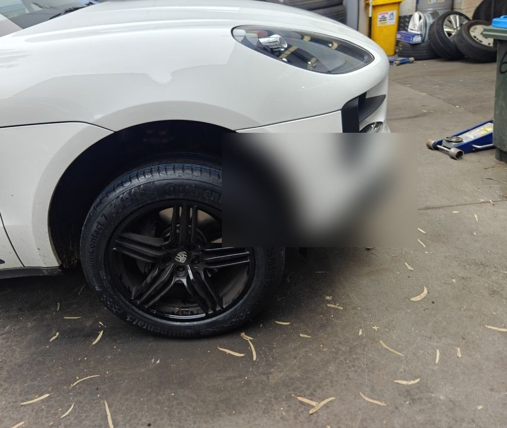 Best Tyres for Porsche Macan Adelaide: Pirelli P Zero N0