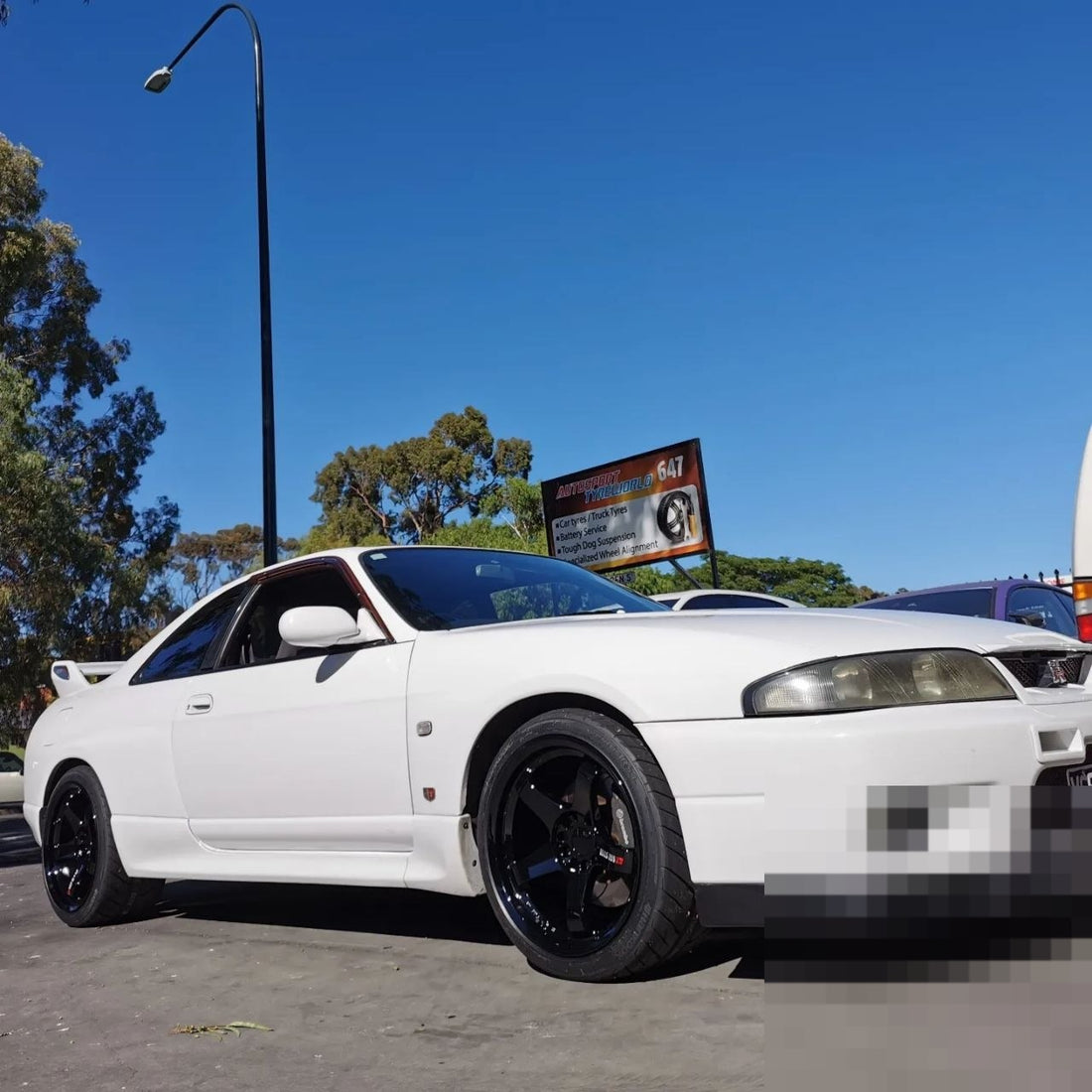 Nissan Skyline GT-R R33 Four-Wheel Alignment After LMGT4 and RS4