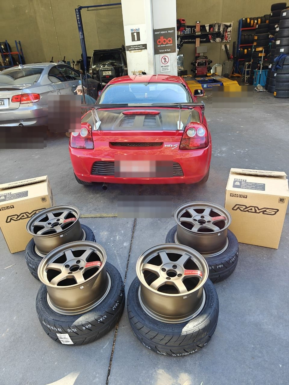 195/50R15 Hankook RS4 Tyres for Toyota MR2 Spyder W30