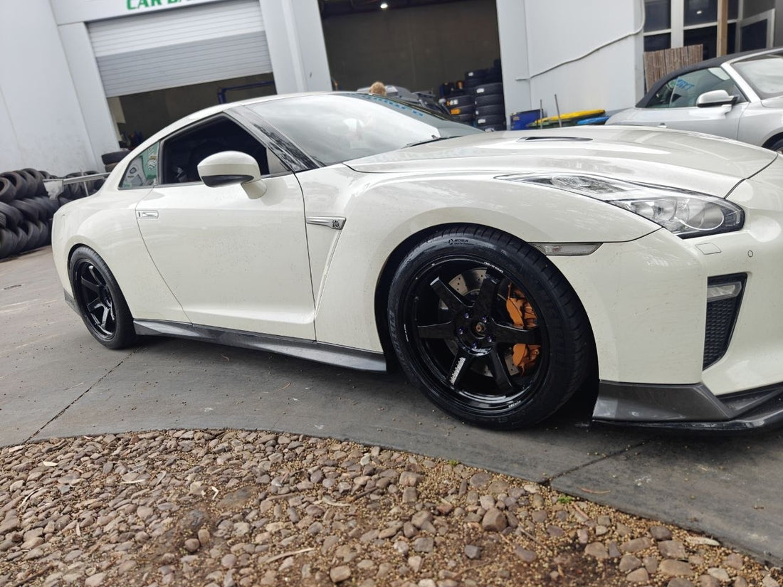 R35 GT-R Staggered Tyres: 285/35R20 and 345/30R20