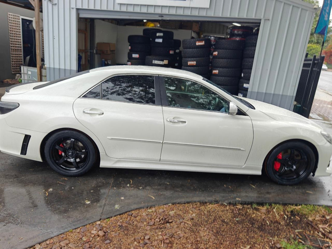 245/40R18 Continental MaxContact MC7 on a Toyota Mark X