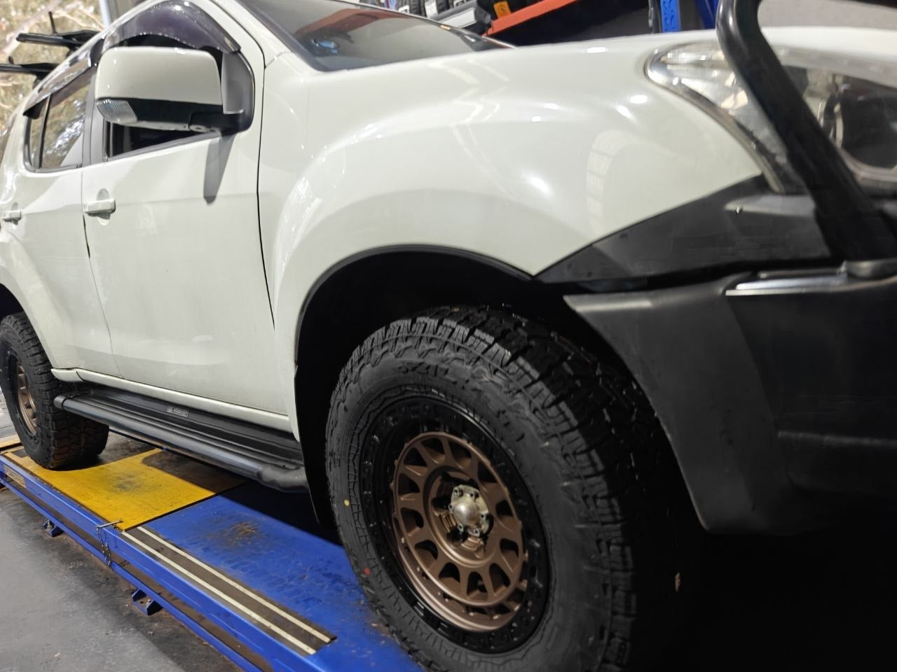 Falken Wildpeak AT4W on Isuzu MU-X at Autosport Tyre World Magill