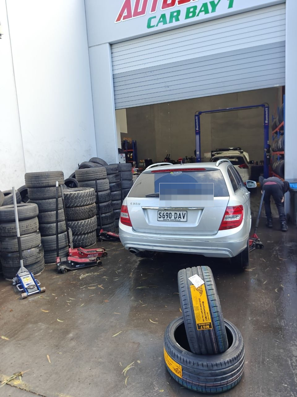 255/35R18 Tyres for Mercedes C250: Continental MC7 Fitment Guide