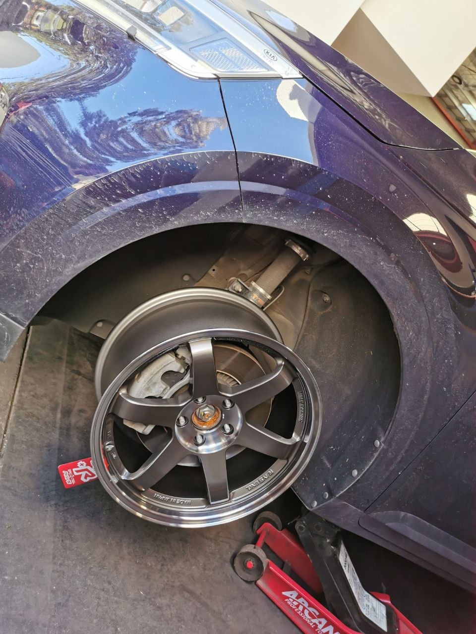 Kia Carnival Rays TE37SL Wheels and Continental CrossContact Tyres Adelaide