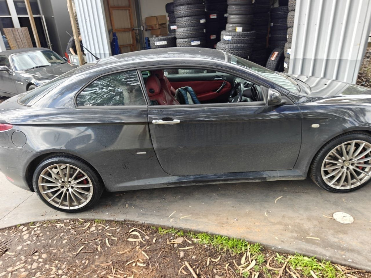 Alfa Romeo GT 937 Coupe 225/40R18 Continental UltraContact UC7 Tyres Adelaide