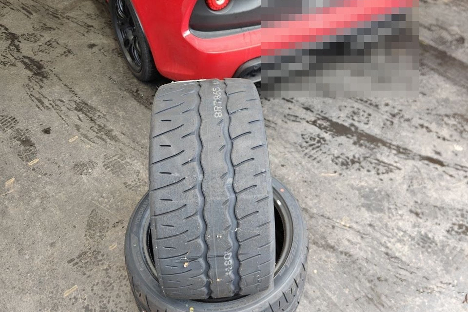 Yokohama ADVAN AD09 for Lotus Exige Sport 410 Rear Grip and Balance