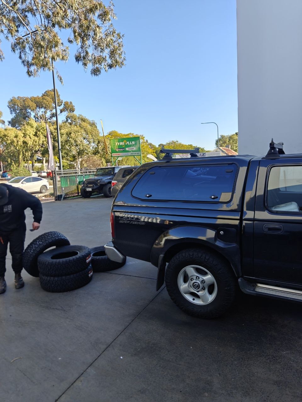 265/70R16 Tyres for Nissan Navara: Maxxis AT811 Fitment Guide