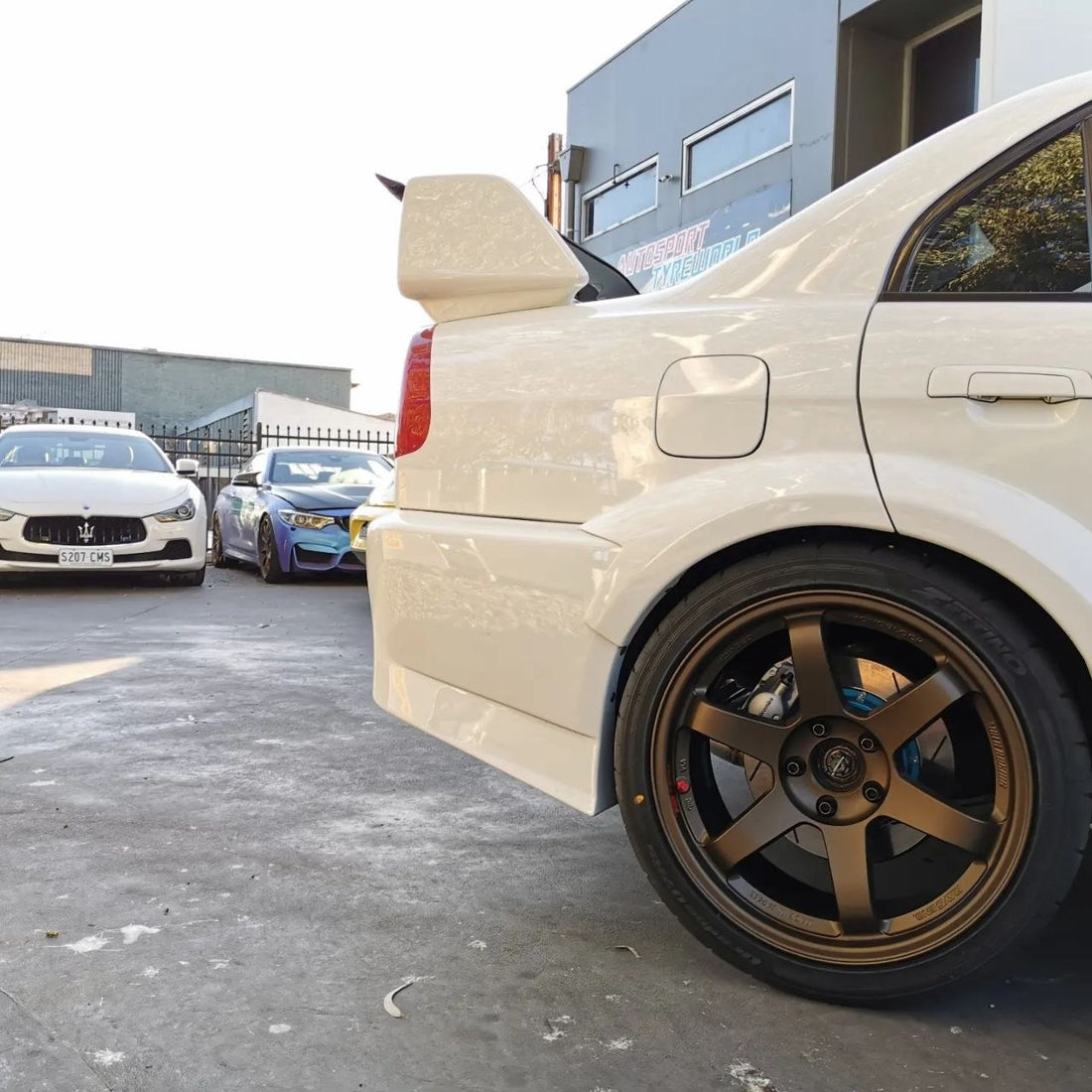 RAYS TE37SL Blast Bronze 18x9.5 +22 for Mitsubishi Lancer Evolution VIII