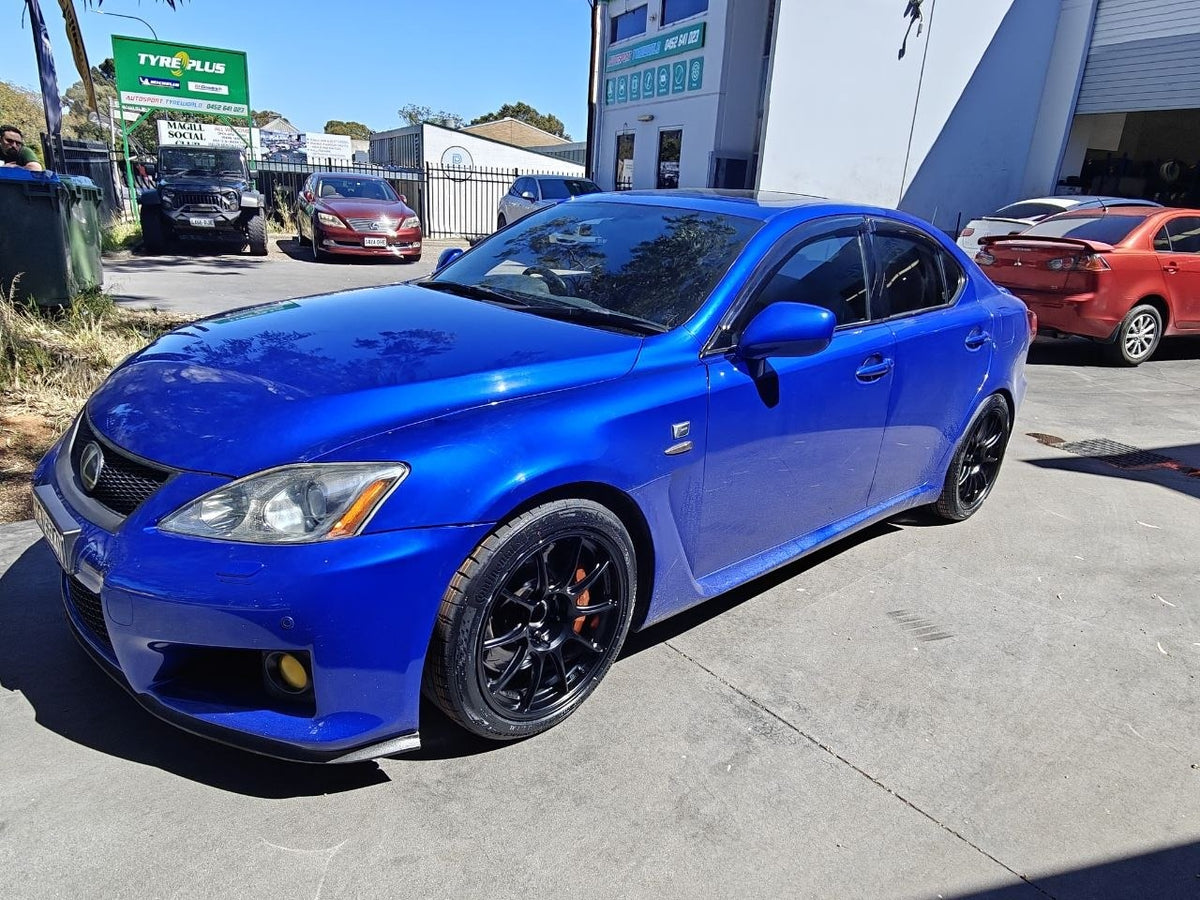 275/35R18 Rear Tyres for Lexus IS F: Continental MC7 Guide