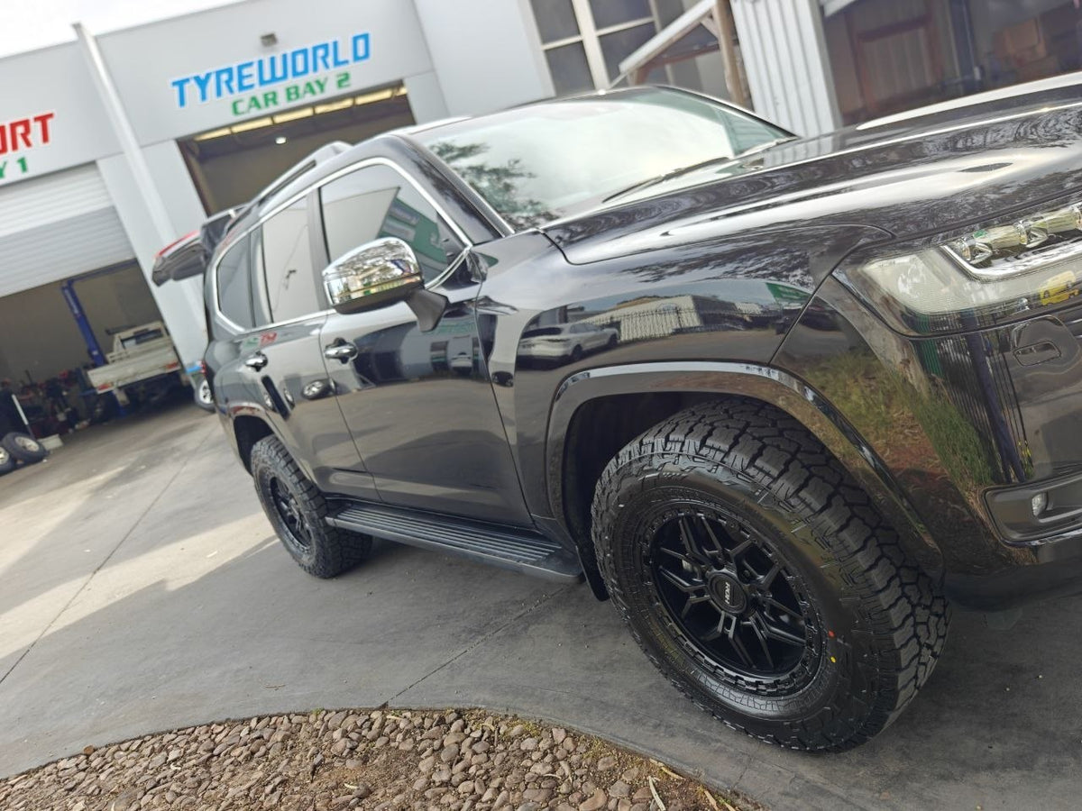 Toyota LandCruiser 300 Series 4WD Tyre Upgrade with Falken AT4W 285/65R18