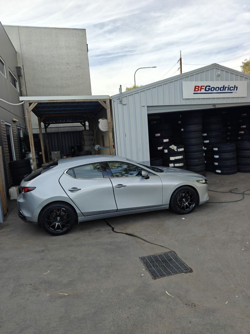 Mazda 3 BP RAYS 57NR Side Fitment and Clearance Check