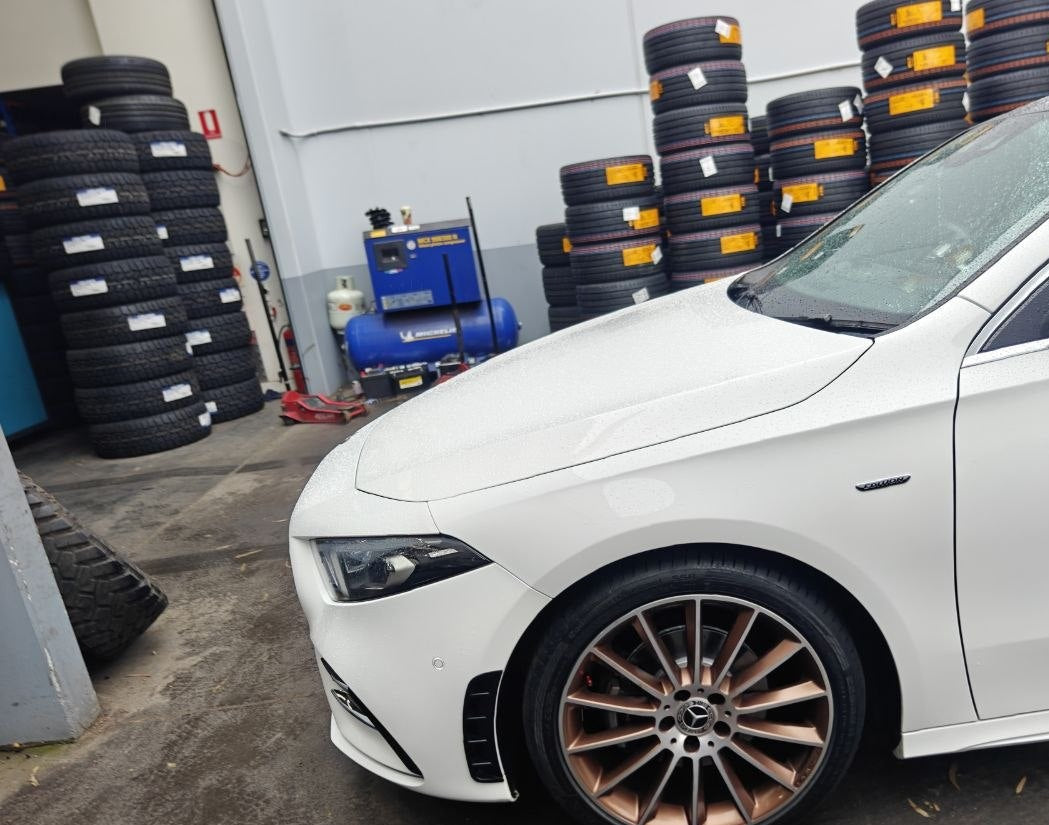 Best Tyres for Mercedes-Benz A200 Adelaide: Continental SC5 SSR