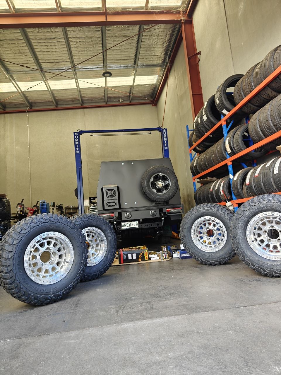285/70R17 Tyres for Toyota LandCruiser 79 Series with BFGoodrich KM3