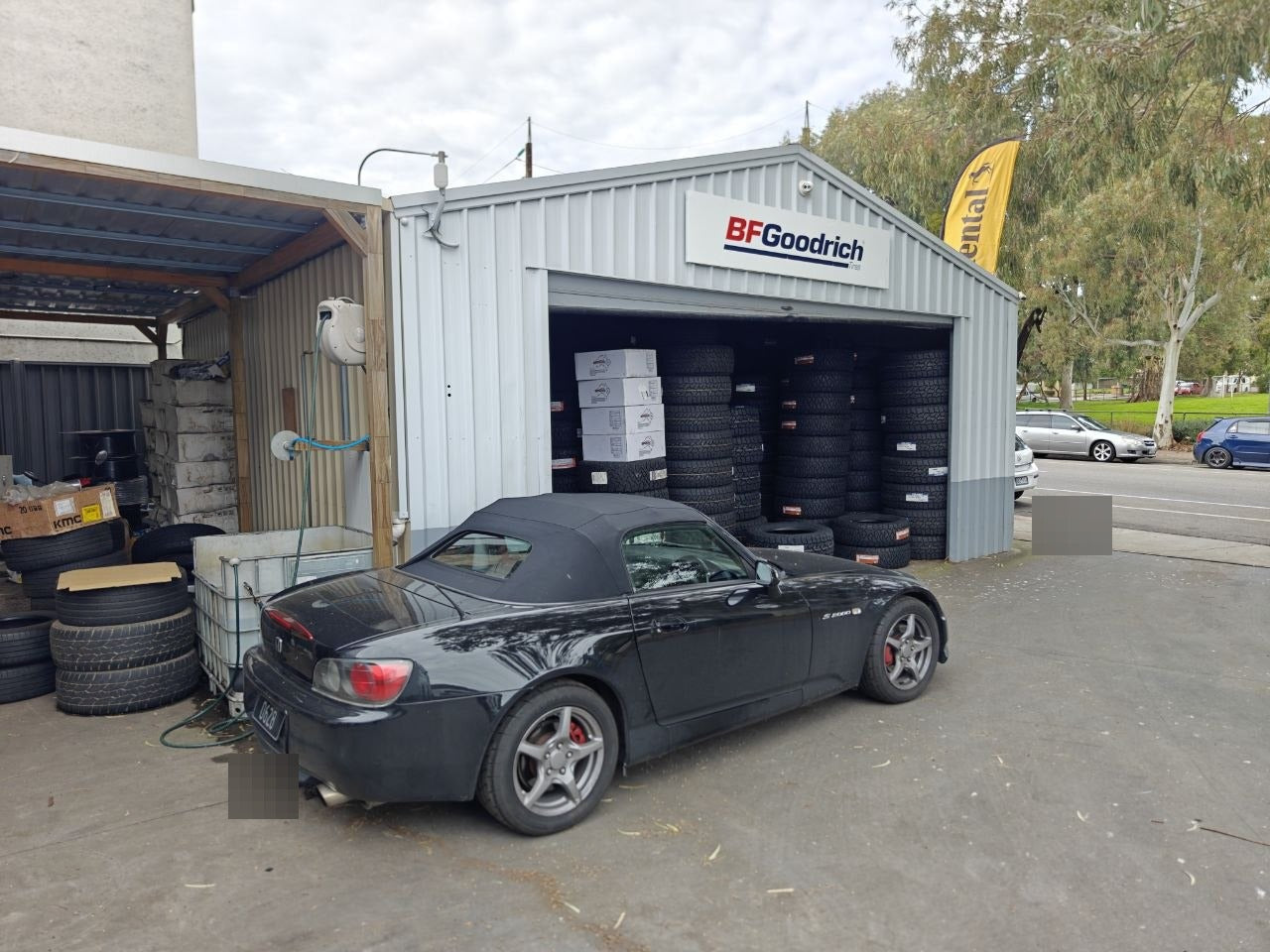Honda S2000 205/55R16 Front and 225/50R16 Rear Tyre Setup