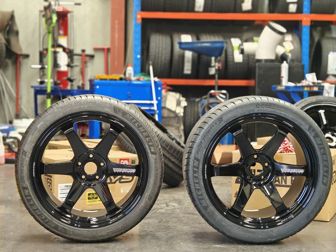 Toyota Hilux 285/35R20 Michelin PS4S Front Tyre Fitment Adelaide