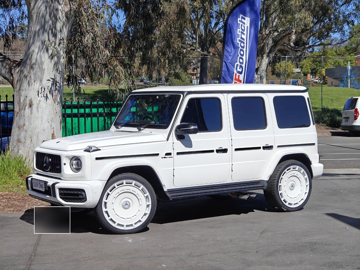 White G63 Tyre Replacement in Adelaide with 24-Inch Winrun Tyres
