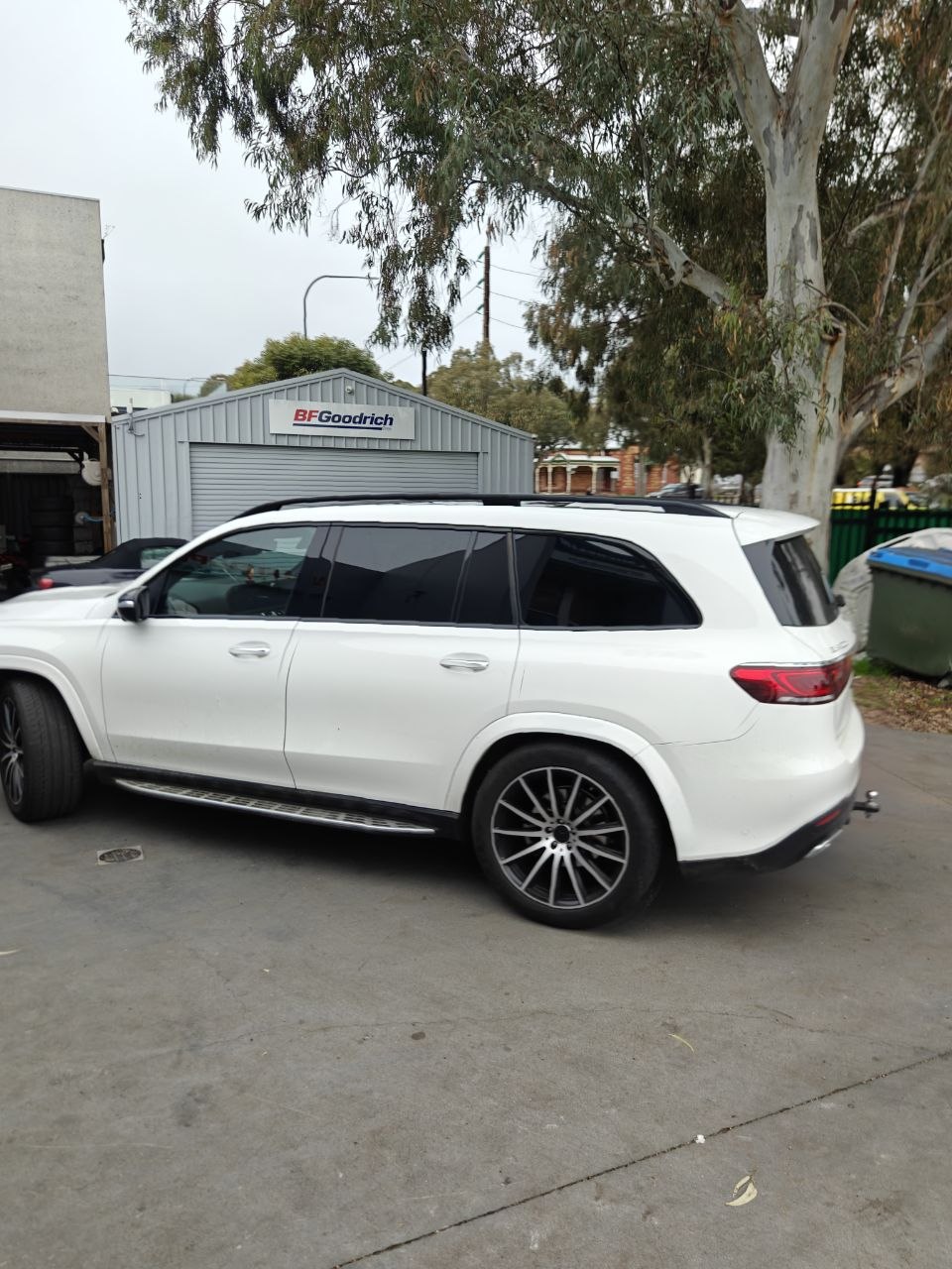 Mercedes-Benz GLS 400 d Uneven Tyre Wear and Alignment Checks in Adelaide