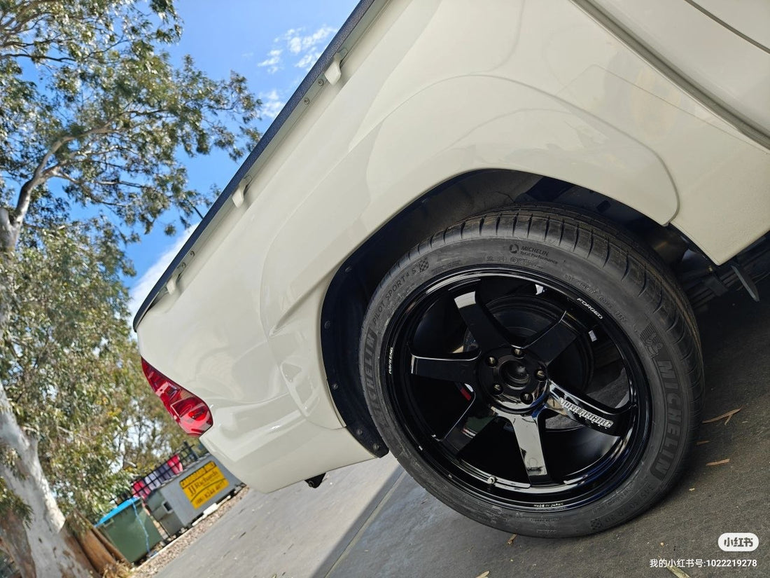 Toyota Hilux 20x12 TE37ULTRA Rear Wheel Fitment Adelaide