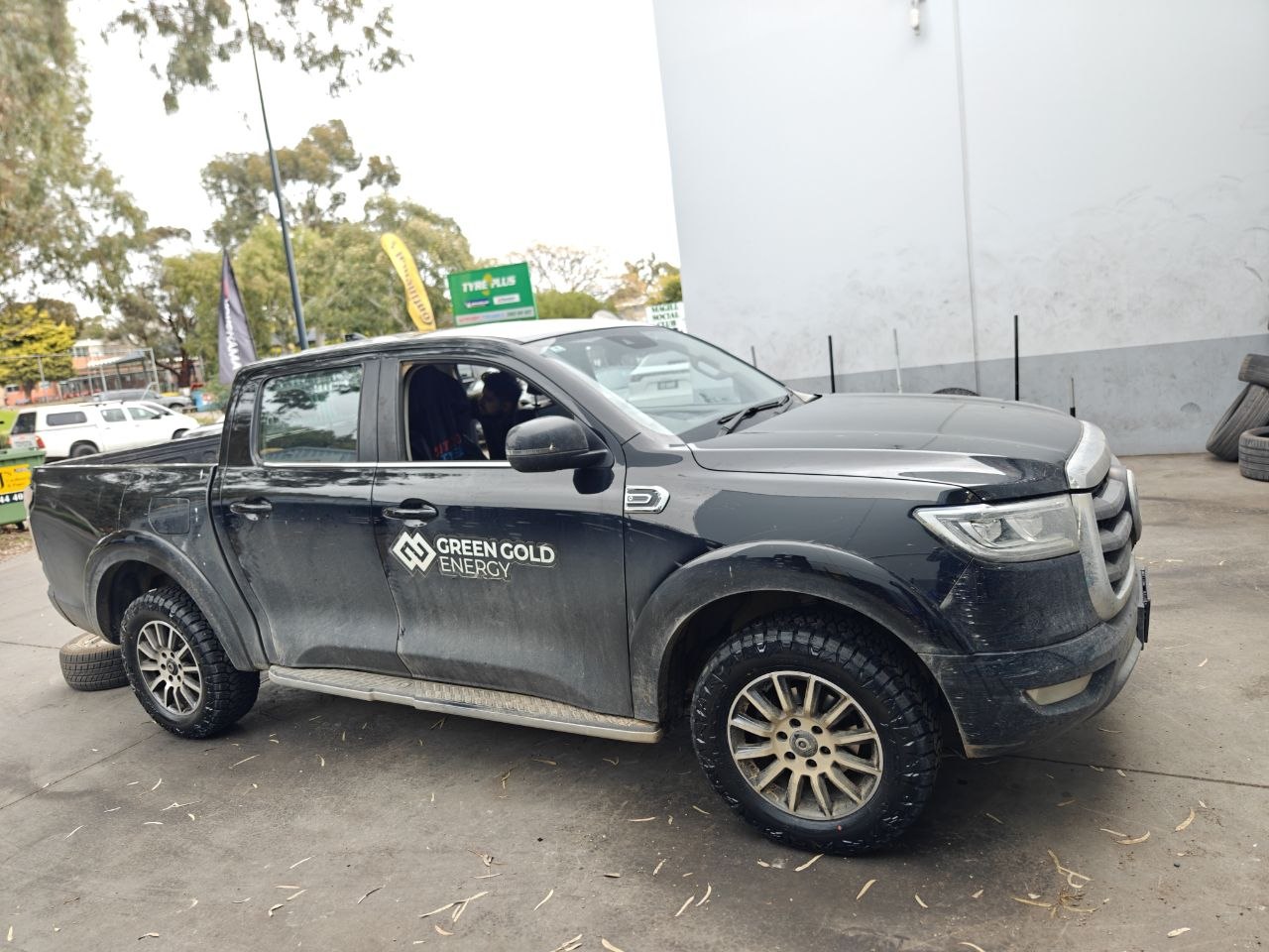 265/60R18 Maxxis RAZR AT811 Tyres Adelaide Size Guide