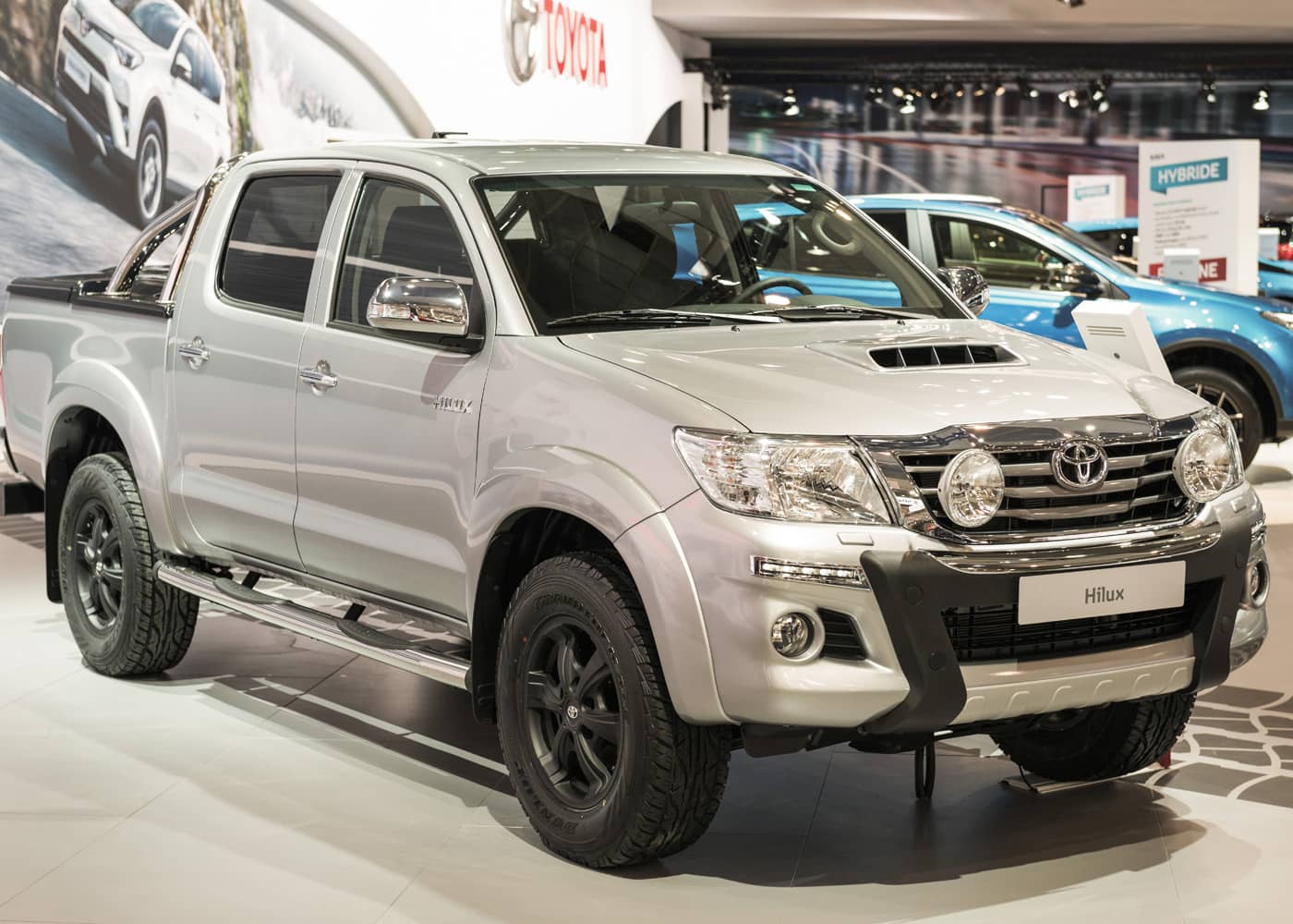 Top Wheel and Tire Combinations for Toyota Hilux Off-Roading