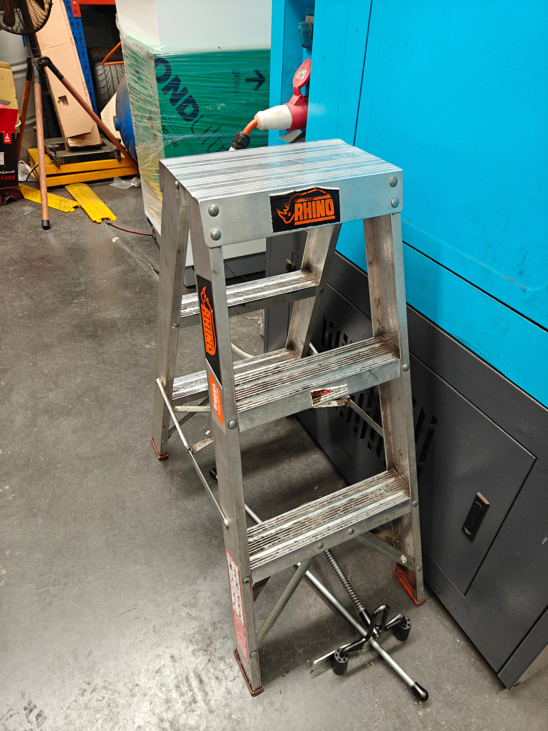 Ladders Hazards/Risks and Safety Solutions