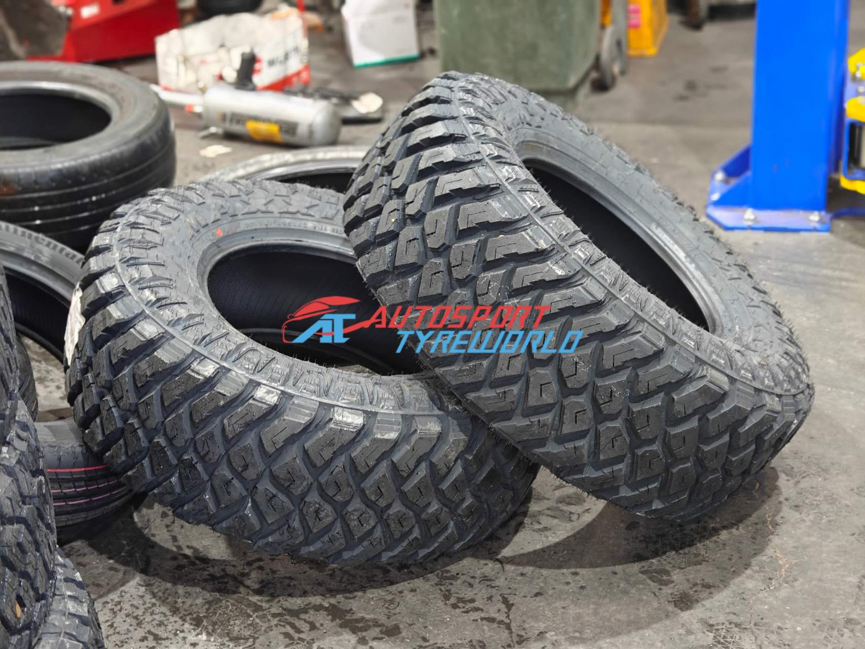 Maxxis RAZR MT772 mud-terrain tyre in Adelaide