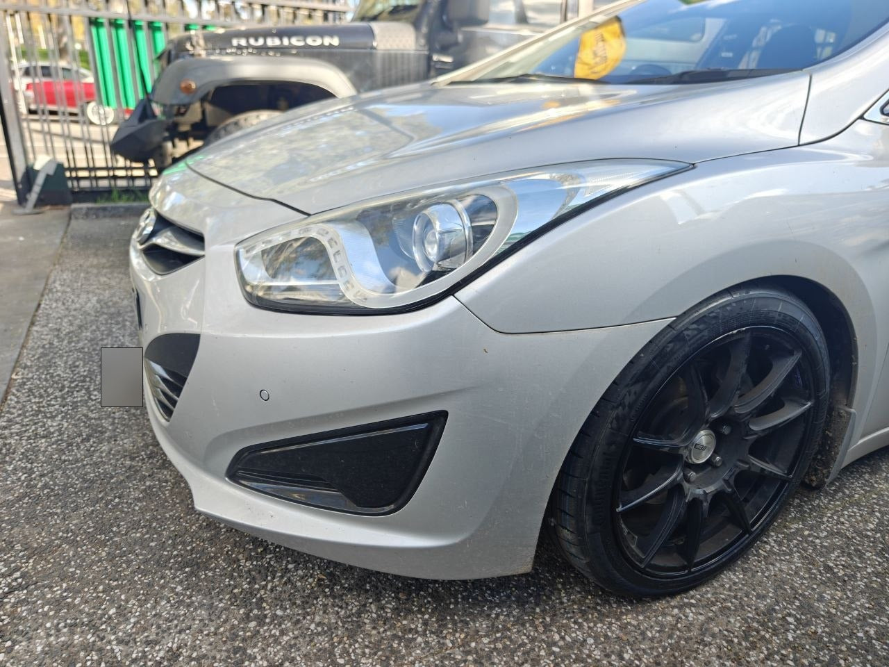 Hyundai i40 235/40R18 Continental MC7 Fitment in Magill