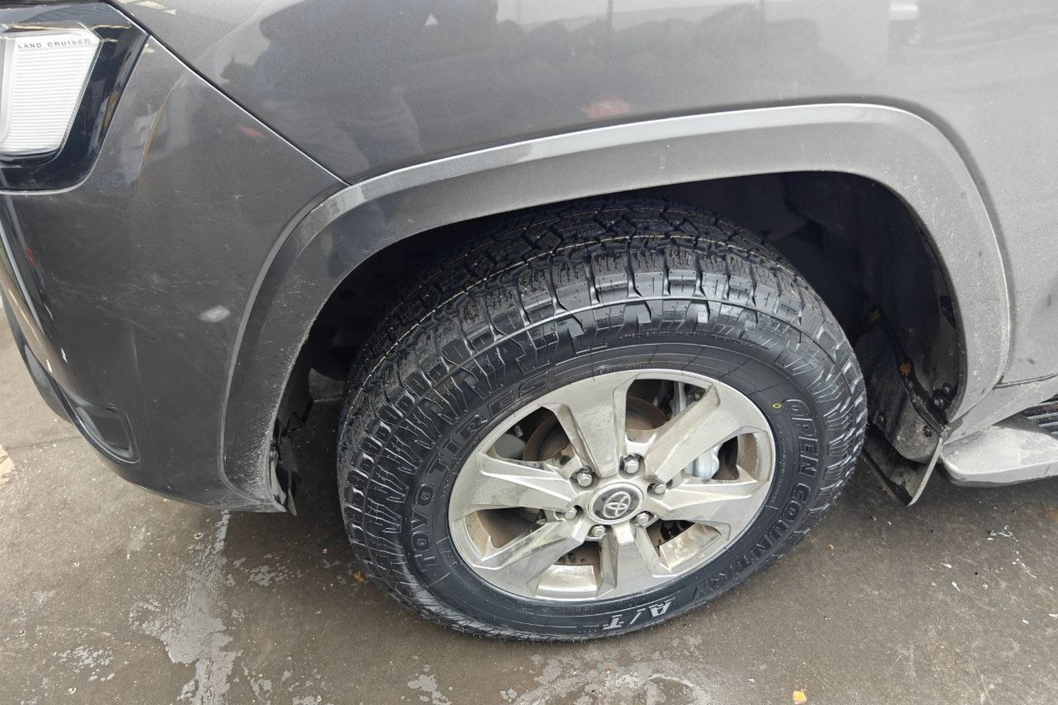 265/65R18 Toyo A/T III Tyres for Toyota LandCruiser 300