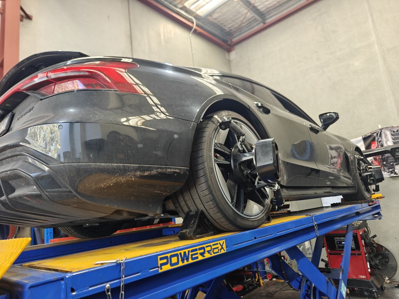Audi e-tron GT Tyres Adelaide: Goodyear 305/30R21 Eagle F1 Asymmetric 3 NF0