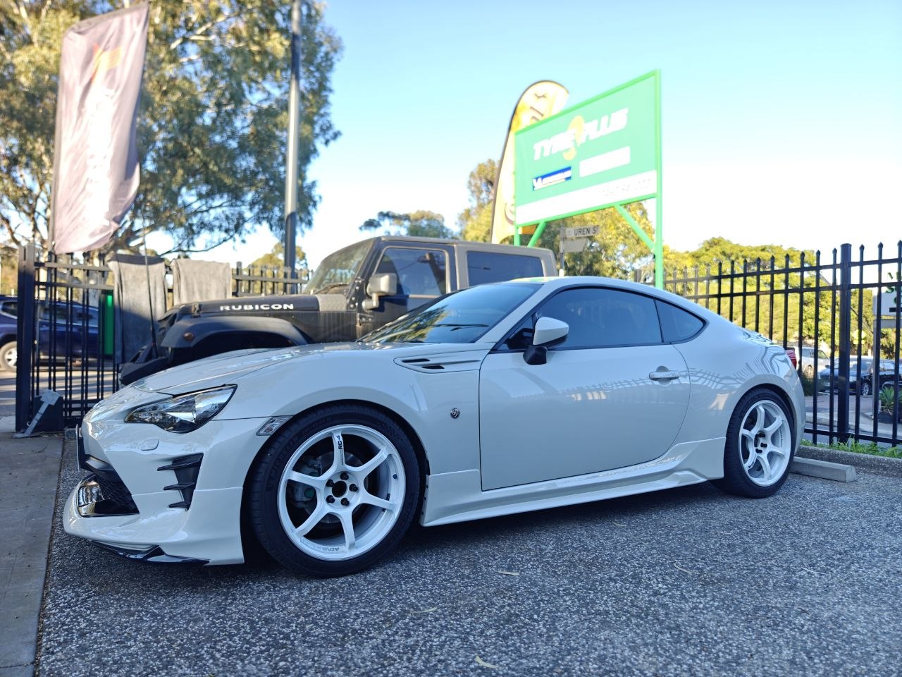 Toyota 86 Wheel Upgrade Adelaide: Advan RG4 18x8.5 +44 with Continental MC7