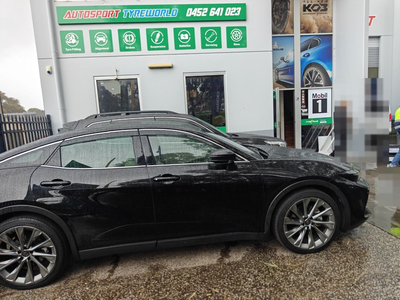 Dunlop Tyres for Latest Toyota Crown Adelaide Workshop Case