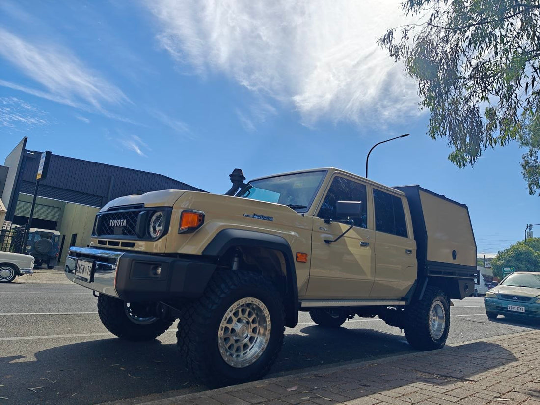 Toyota LandCruiser 79 Series 4x4 Clearance Check with ROH Assault and KM3