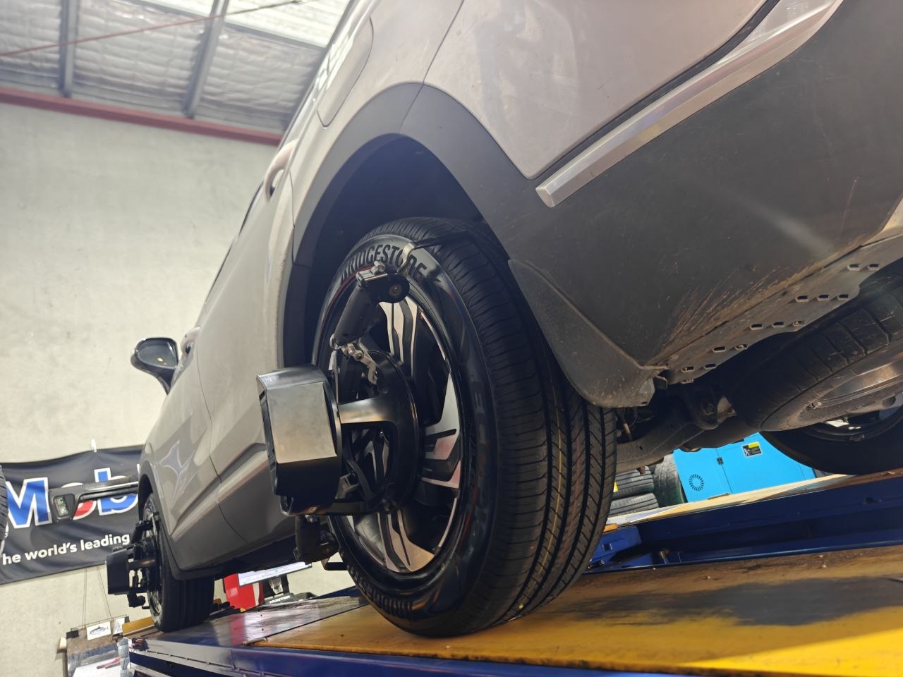Hyundai Santa Fe 235/60R18 Tyre Size Guide Adelaide