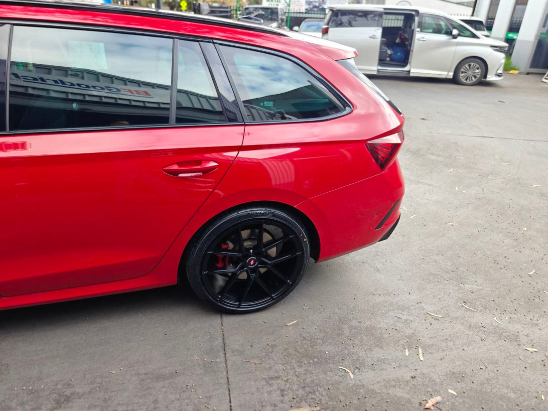 Skoda Octavia IV Dunlop BlueResponse TG Inforged IFG39 fitment 9